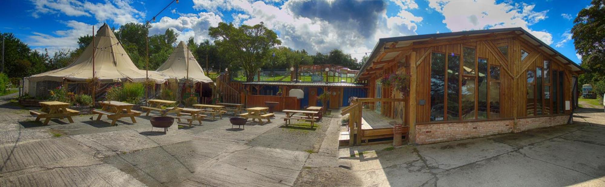 Ceridwen Glamping, Double Decker Bus And Yurts Hotel Llandysul Exterior photo