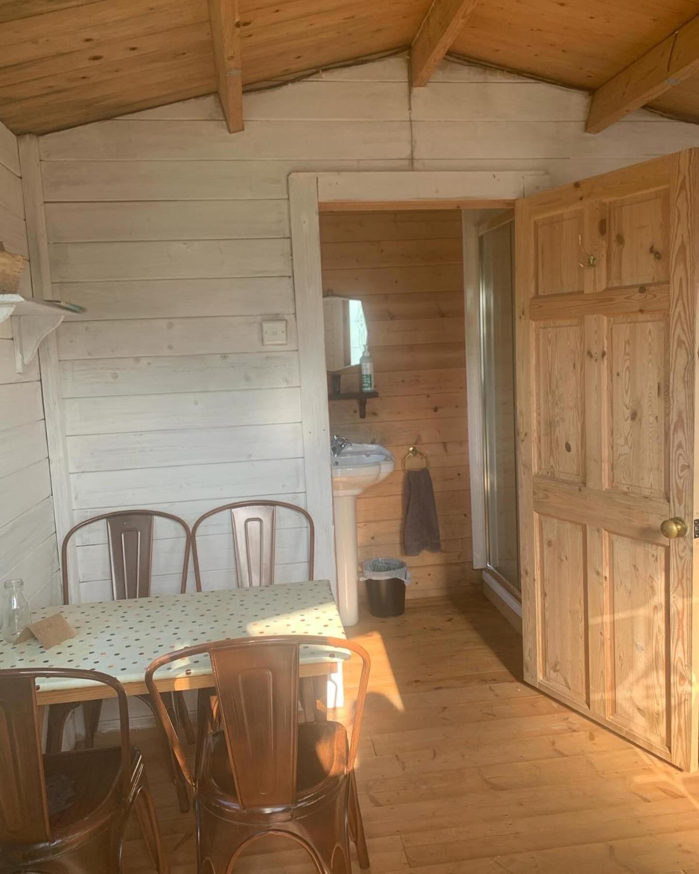 Ceridwen Glamping, Double Decker Bus And Yurts Hotel Llandysul Exterior photo